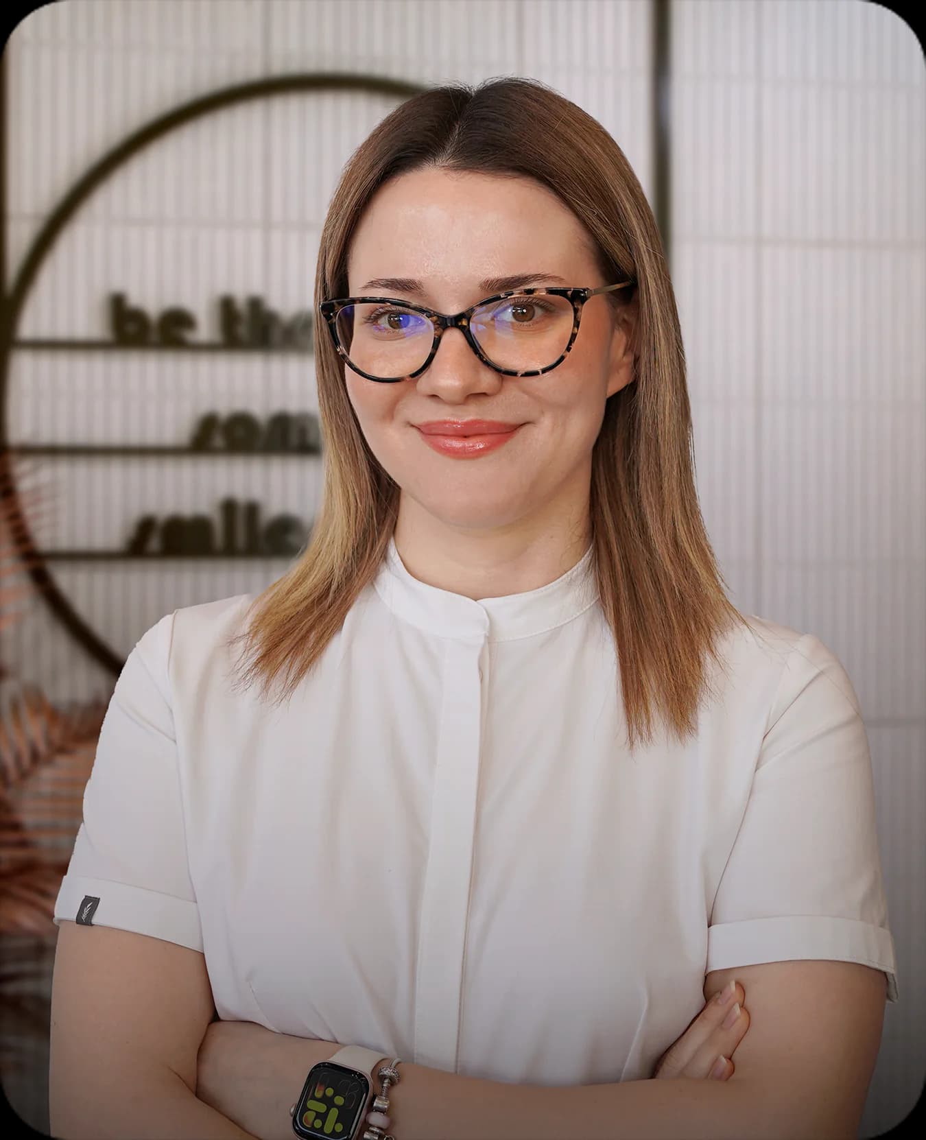 Dt. Sena Kırca — Diş Hekimi